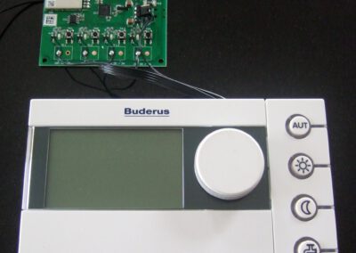 4fach Schaltaktor steuert Buderus Heizung mit RC35 Bediengerät